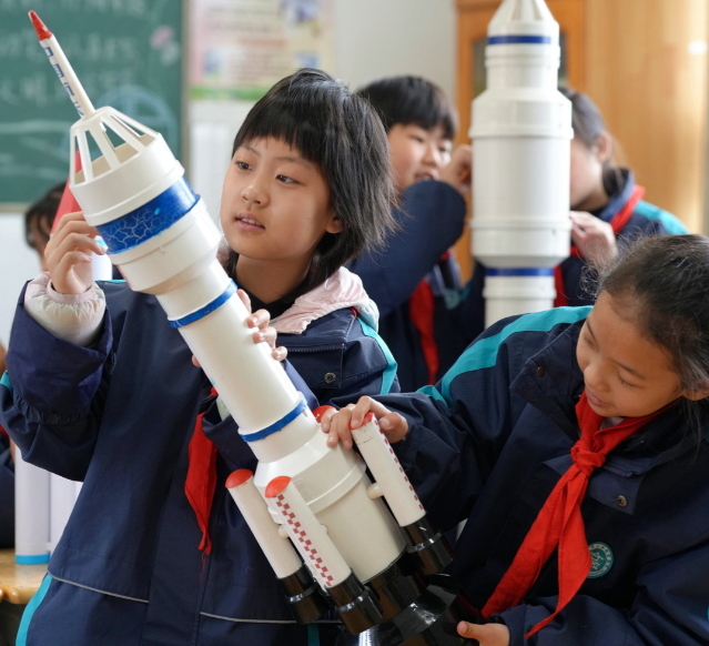 深化展览的公共教育功能让小朋友们有时机去展现自己